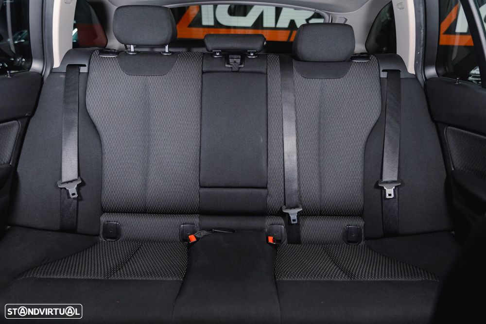 BMW 320 d Sport-Aut. - 25