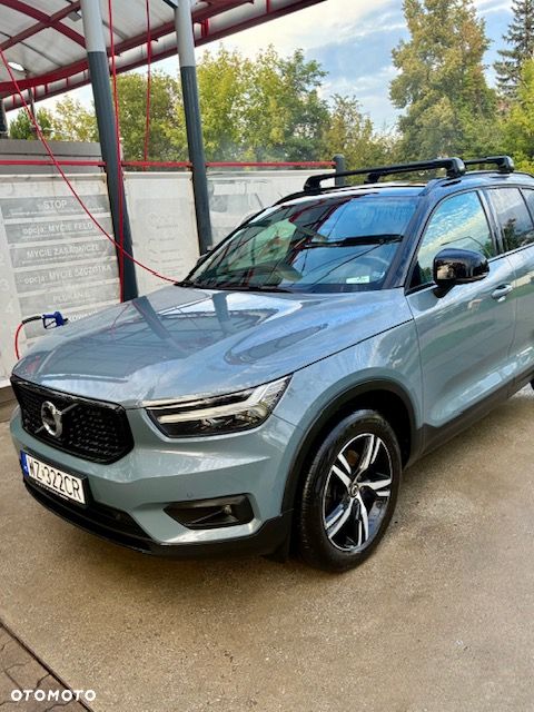 Volvo XC 40 B4 B AWD R-Design - 2