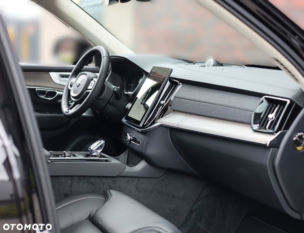 Volvo XC 90 T8 AWD Plug-In Hybrid Ultra Dark 7os - 16