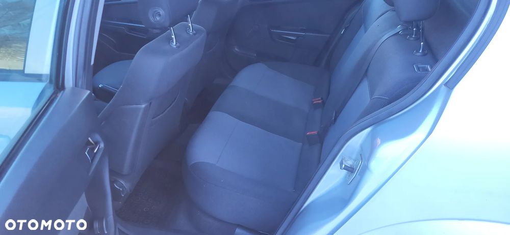 Opel Astra 1.8 Innovation - 14