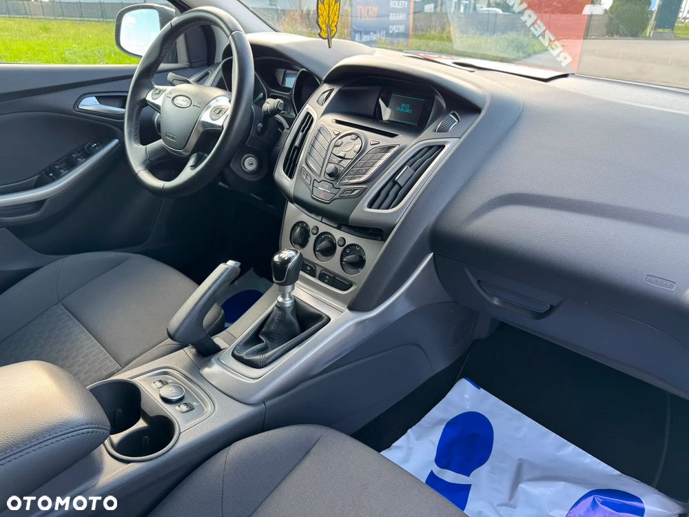 Ford Focus 1.0 EcoBoost Trend - 6