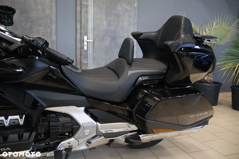 Honda GL - 28