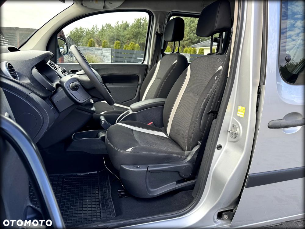Renault Kangoo dCi 110 FAP Luxe - 22