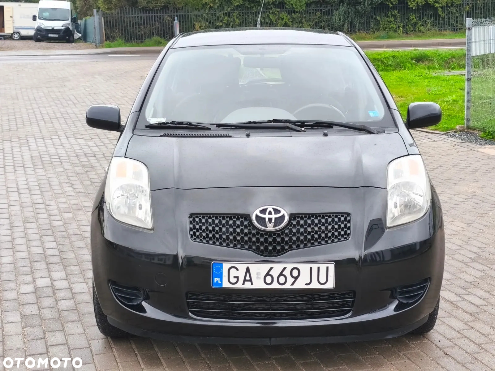 Toyota Yaris - 7
