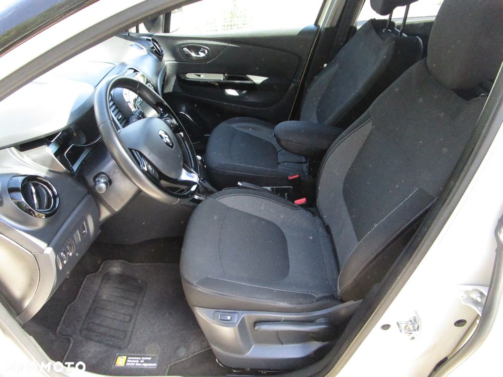 Renault Captur 1.2 TCe Helly Hansen EDC - 26