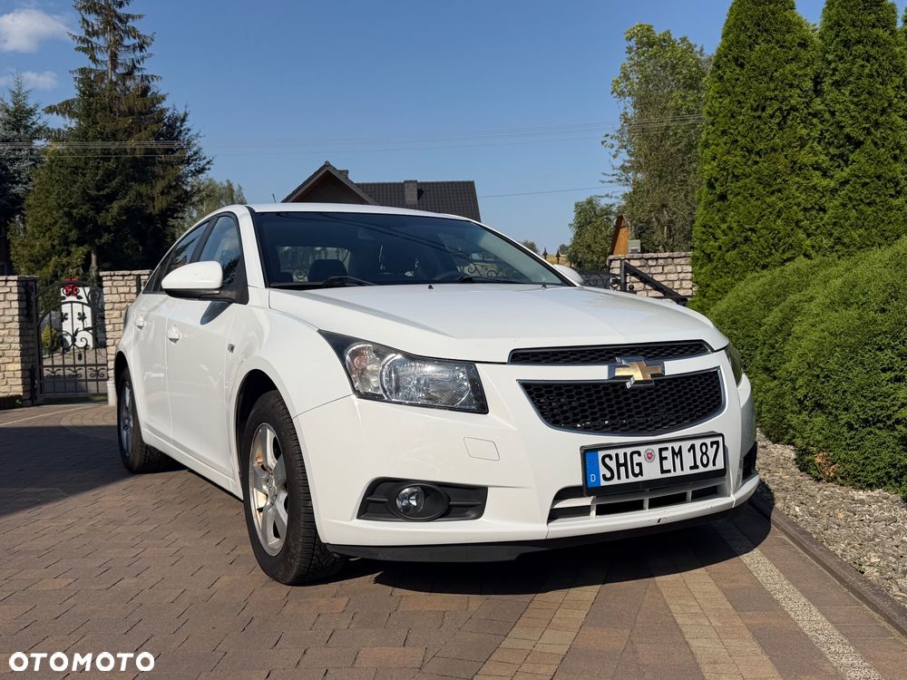 Chevrolet Cruze 1.6 - 19