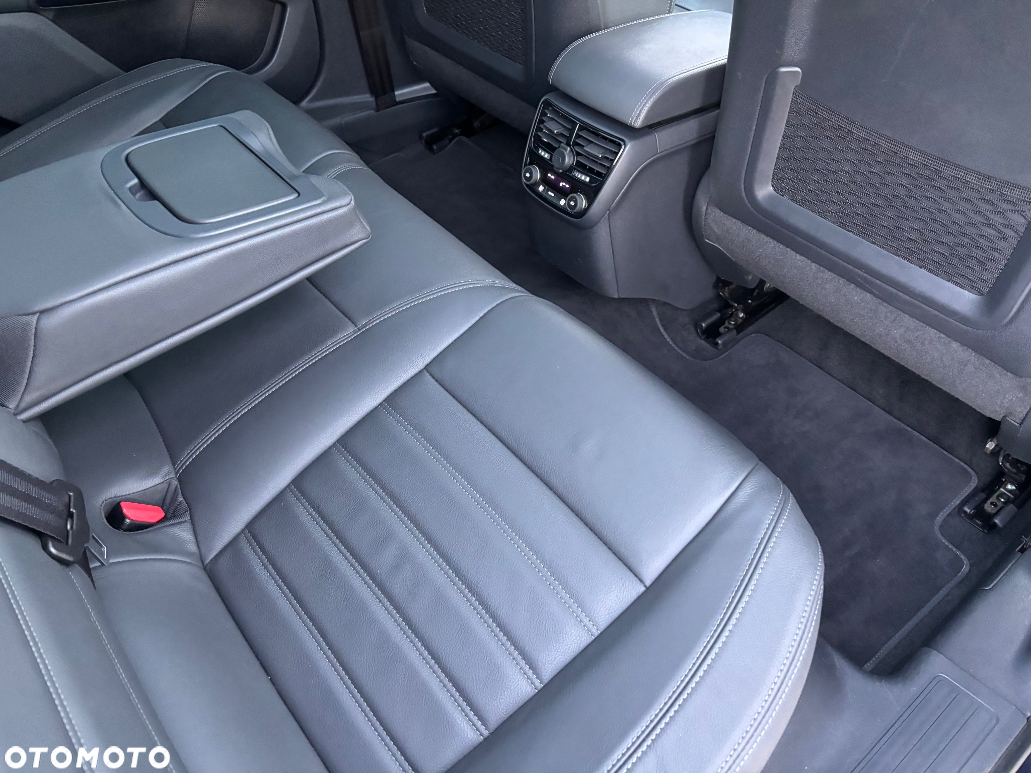 Peugeot 508 2.0 BlueHDi Allure S&S - 32