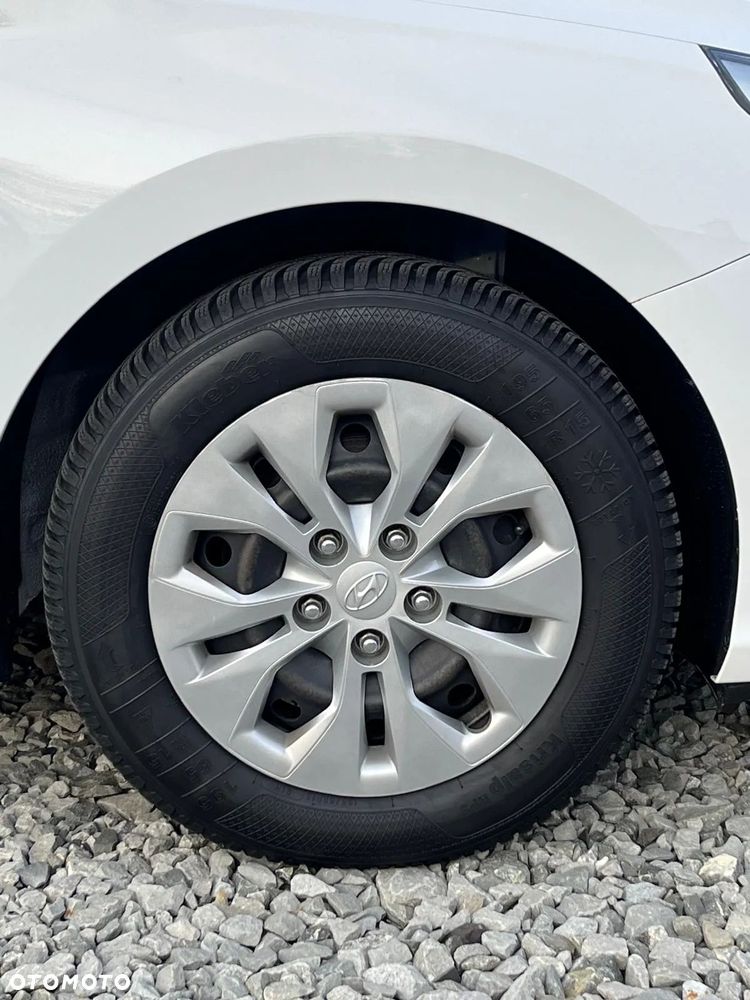 Hyundai i30 1.6 D Classic + - 10