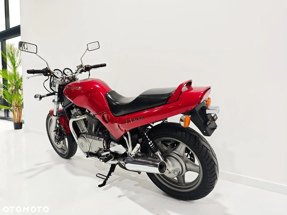 Suzuki VX - 10