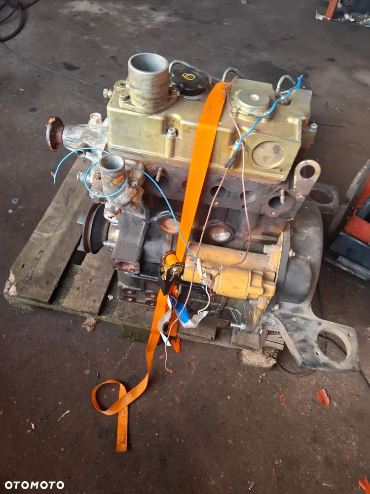 Silnik perkins 3 cylindrowy N 843 - 2
