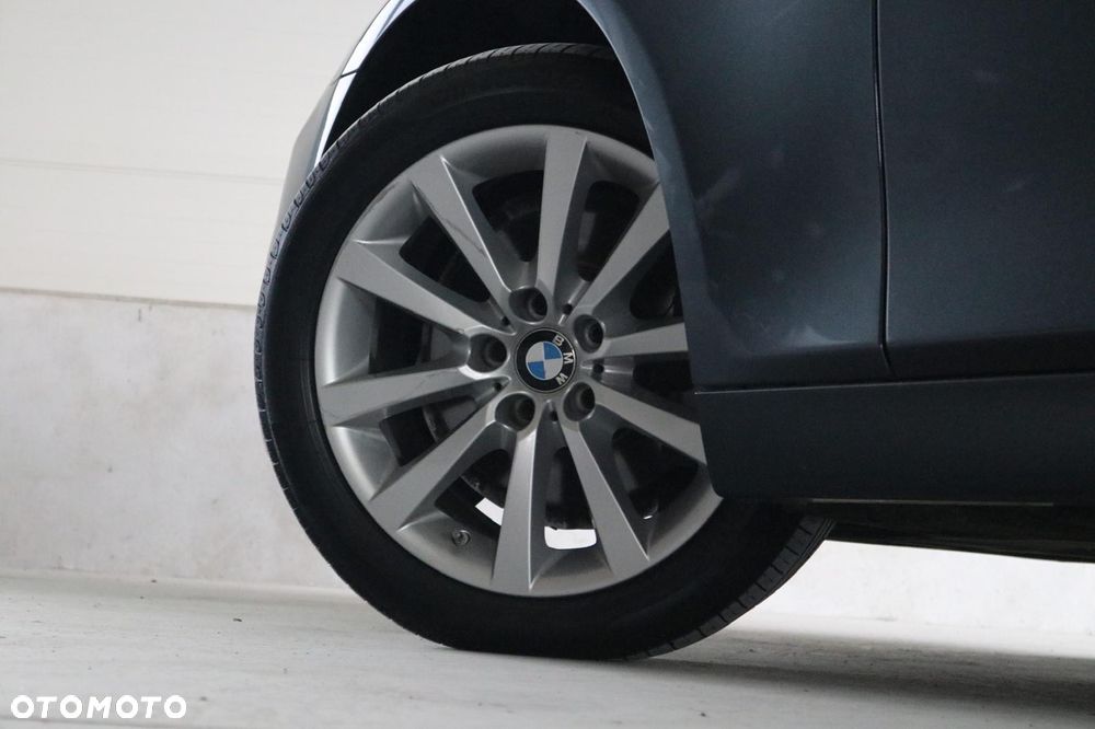 BMW Seria 5 520d Luxury Line - 6