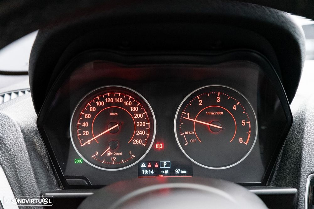 BMW 218 d Coupe Pack M Auto - 37