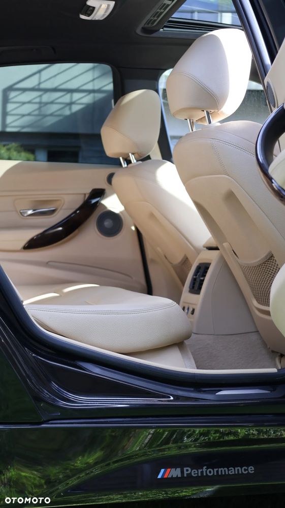 BMW Seria 3 335i xDrive M Sport - 6