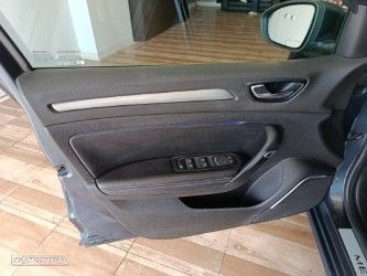 Renault Mégane Sport Tourer 1.2 TCE Intens - 17