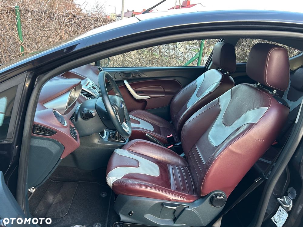 Ford Fiesta 1.4 Titanium EU5 - 27