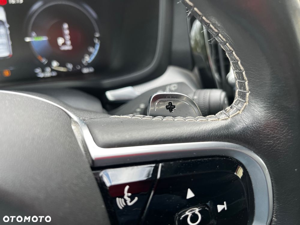 Volvo V60 T8 AWD Twin Engine Geartronic R-Design - 15