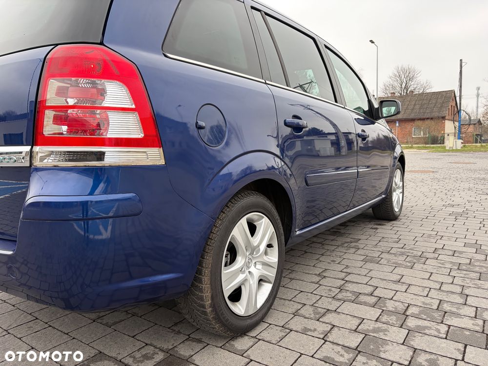Opel Zafira 1.6 ecoFLEX Family - 16
