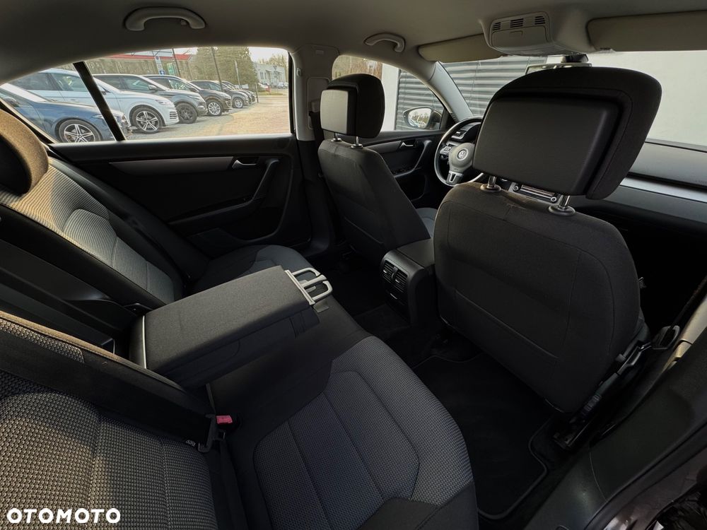 Volkswagen Passat 1.8 TSI DSG Comfortline - 32