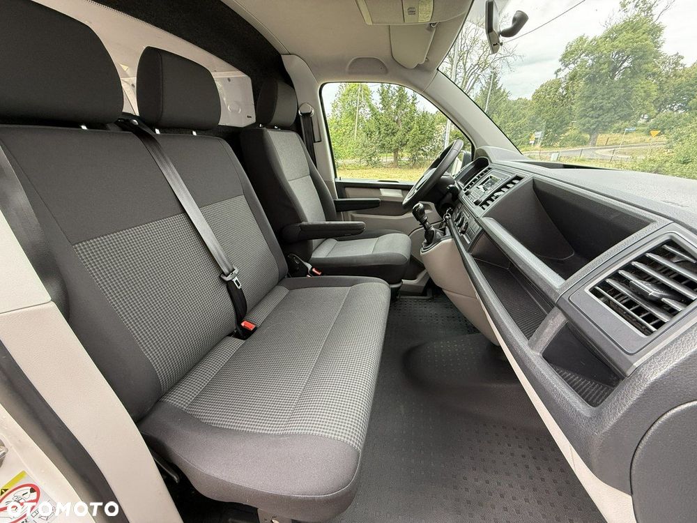 Volkswagen Transporter - 34