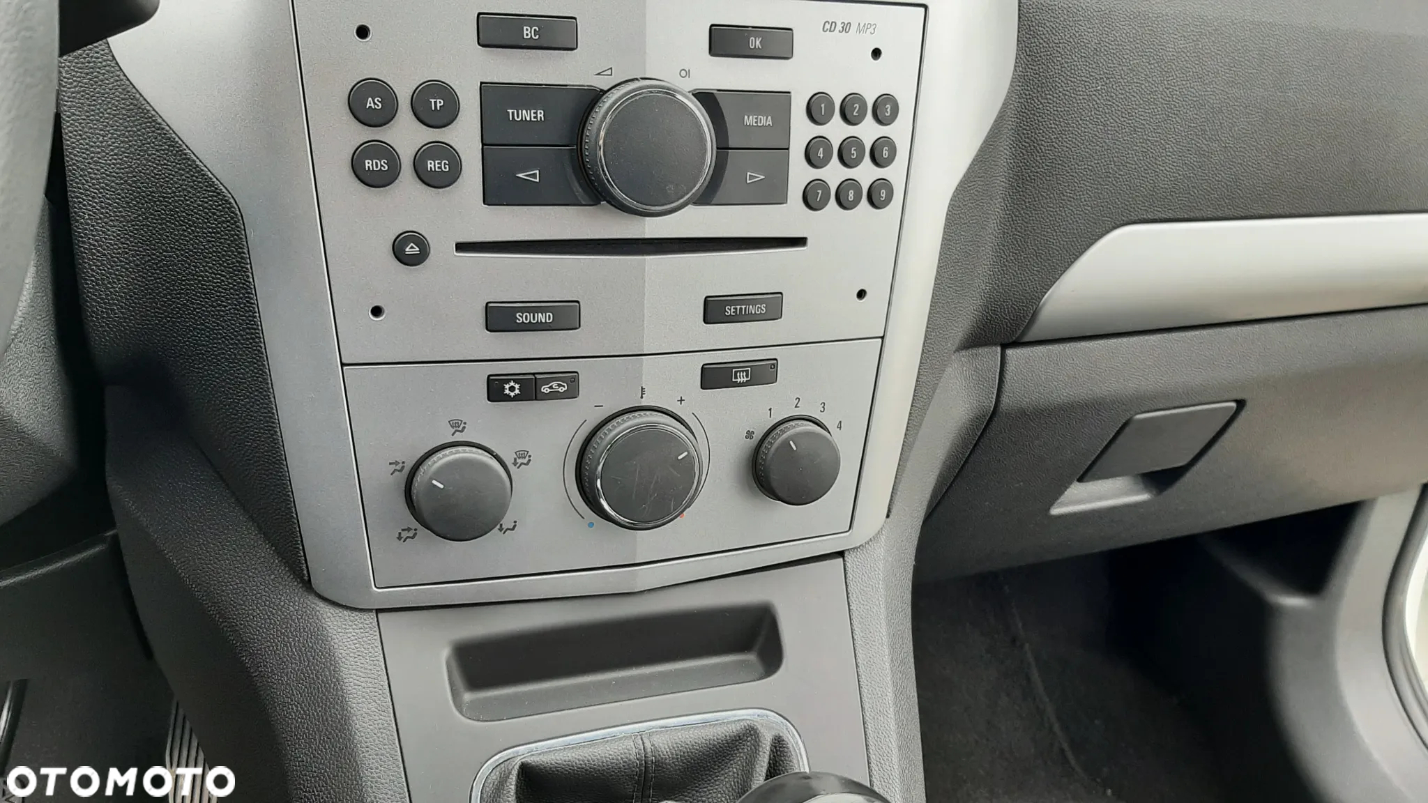 Opel Zafira 1.6 - 13