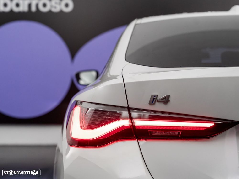 BMW i4 eDrive40 Pack Desportivo M - 11