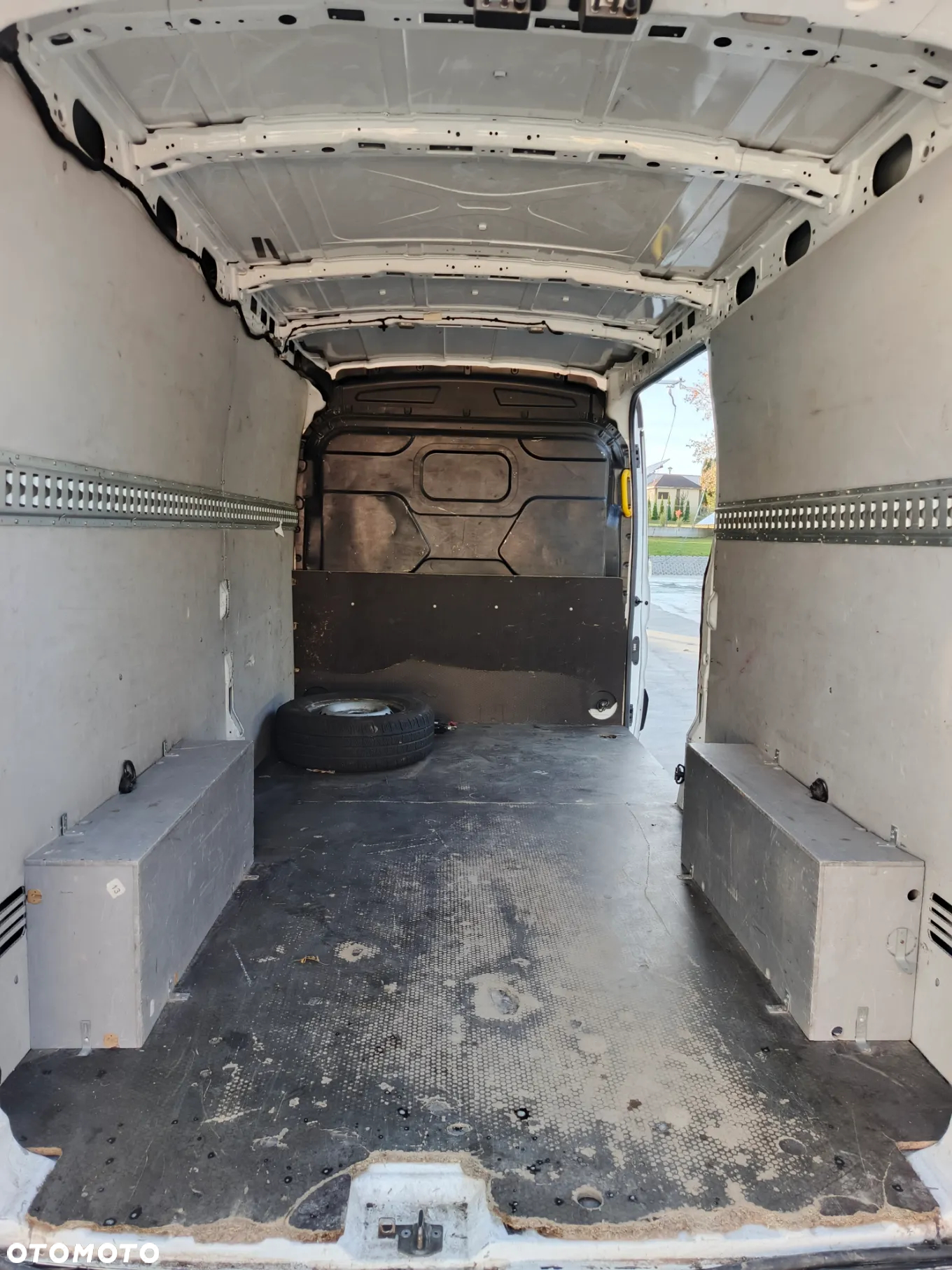 Ford Transit - 8