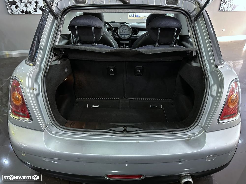 MINI 3 Portas Cooper - 21