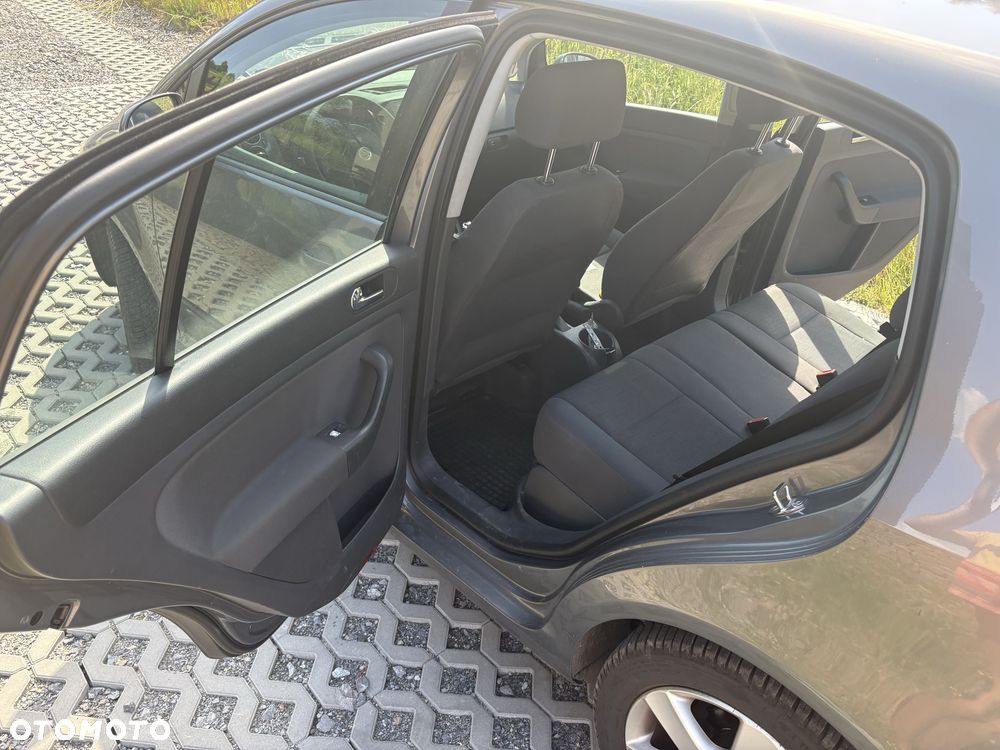 Volkswagen Golf Plus - 8