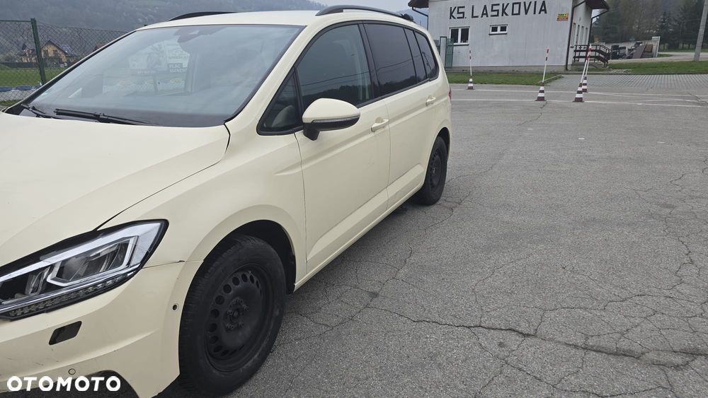 Volkswagen Touran - 6