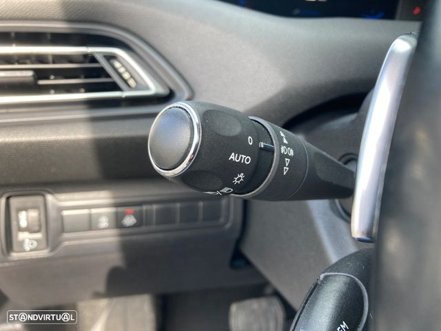 Peugeot 308 SW BlueHDi 130 EAT8 Style - 18