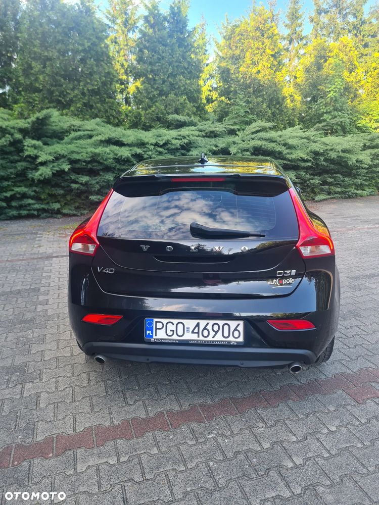 Volvo V40 D3 Inscription - 8