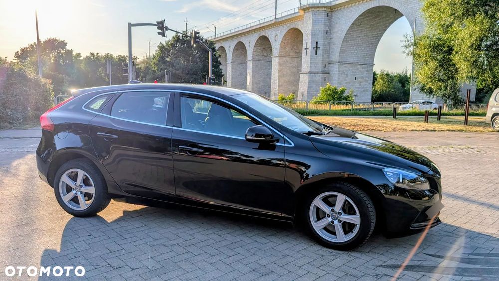 Volvo V40 D4 Momentum - 7