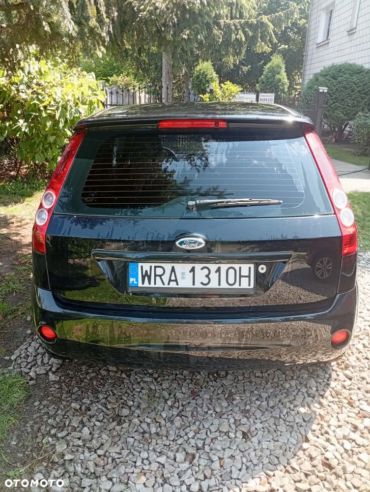 Ford Fiesta 1.3 Ambiente - 3