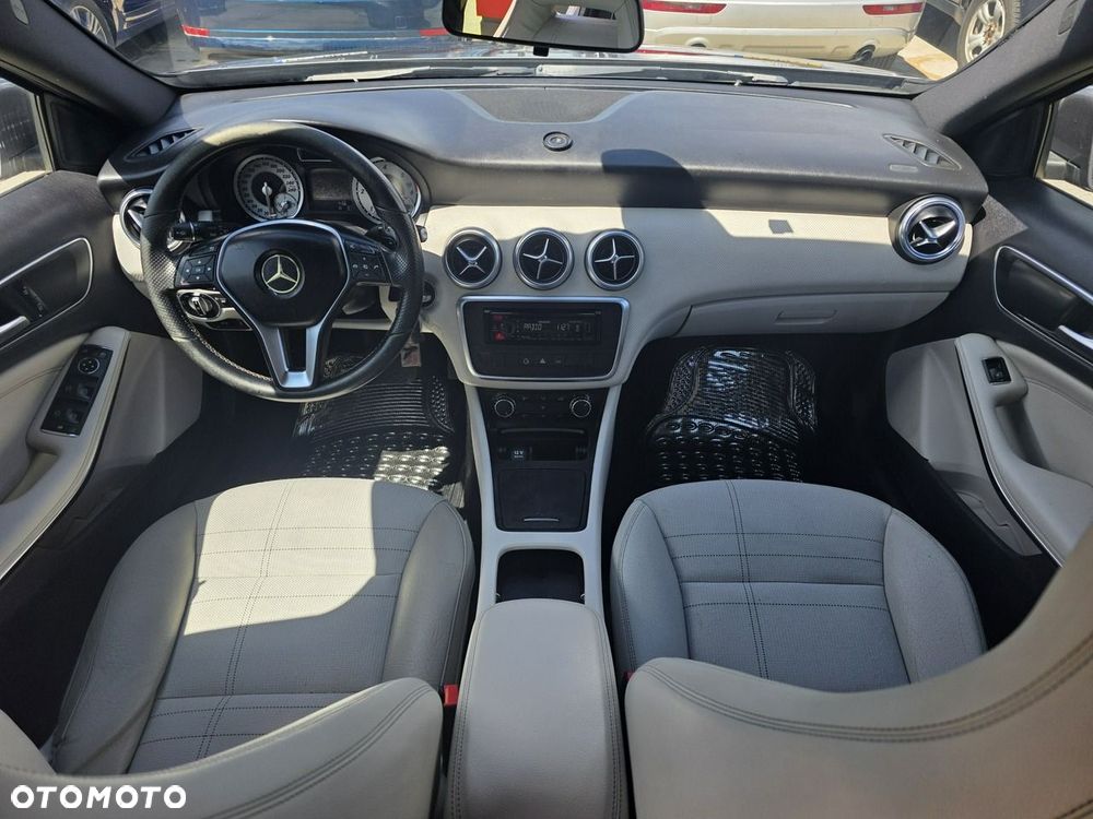 Mercedes-Benz Klasa A 180 CDI (BlueEFFICIENCY) 7G-DCT - 13