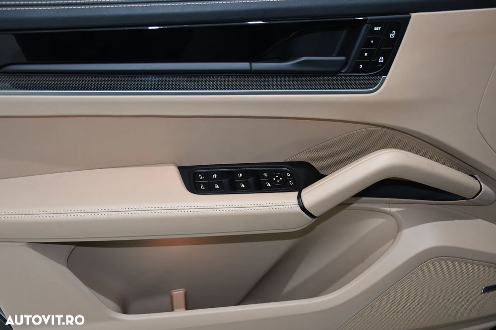 Porsche Cayenne S - 34