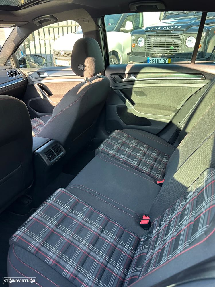 VW Golf GTI BlueMotion - 18