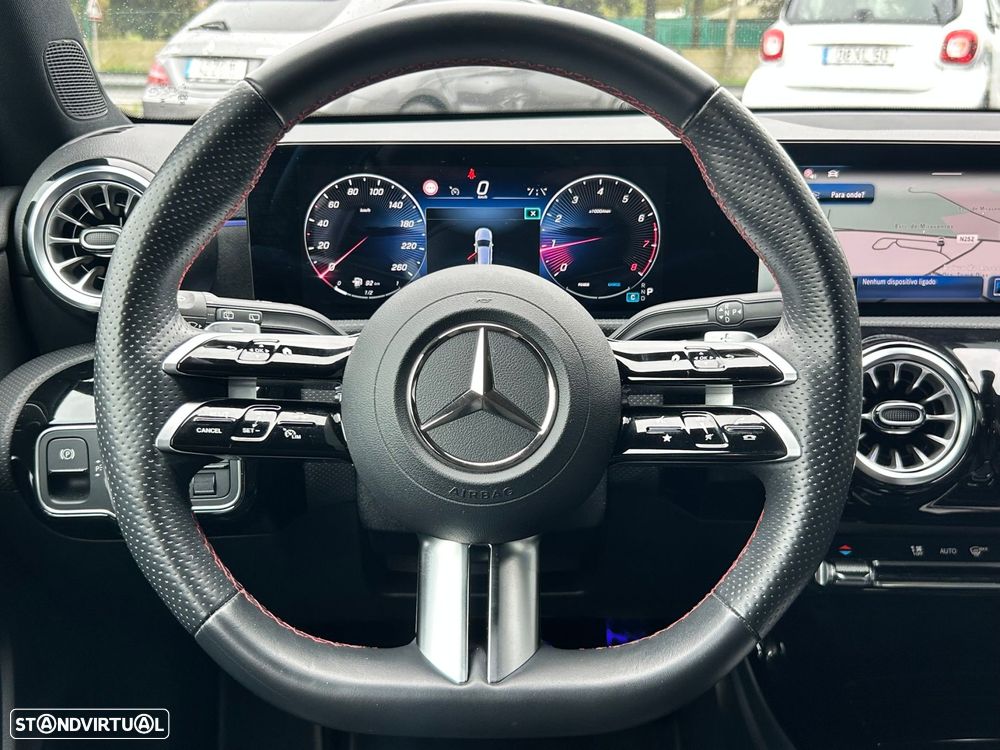 Mercedes-Benz A 200 - 24