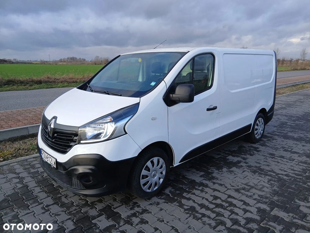 Renault TRAFIC - 2