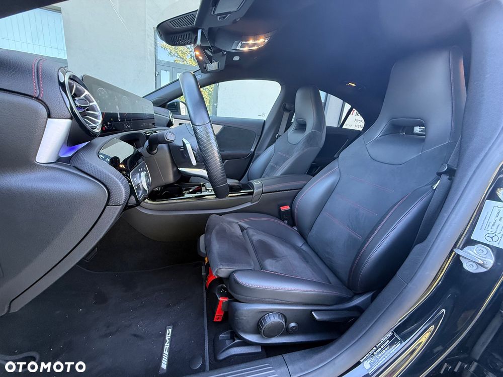 Mercedes-Benz CLA 250 4-Matic AMG Line 7G-DCT - 15