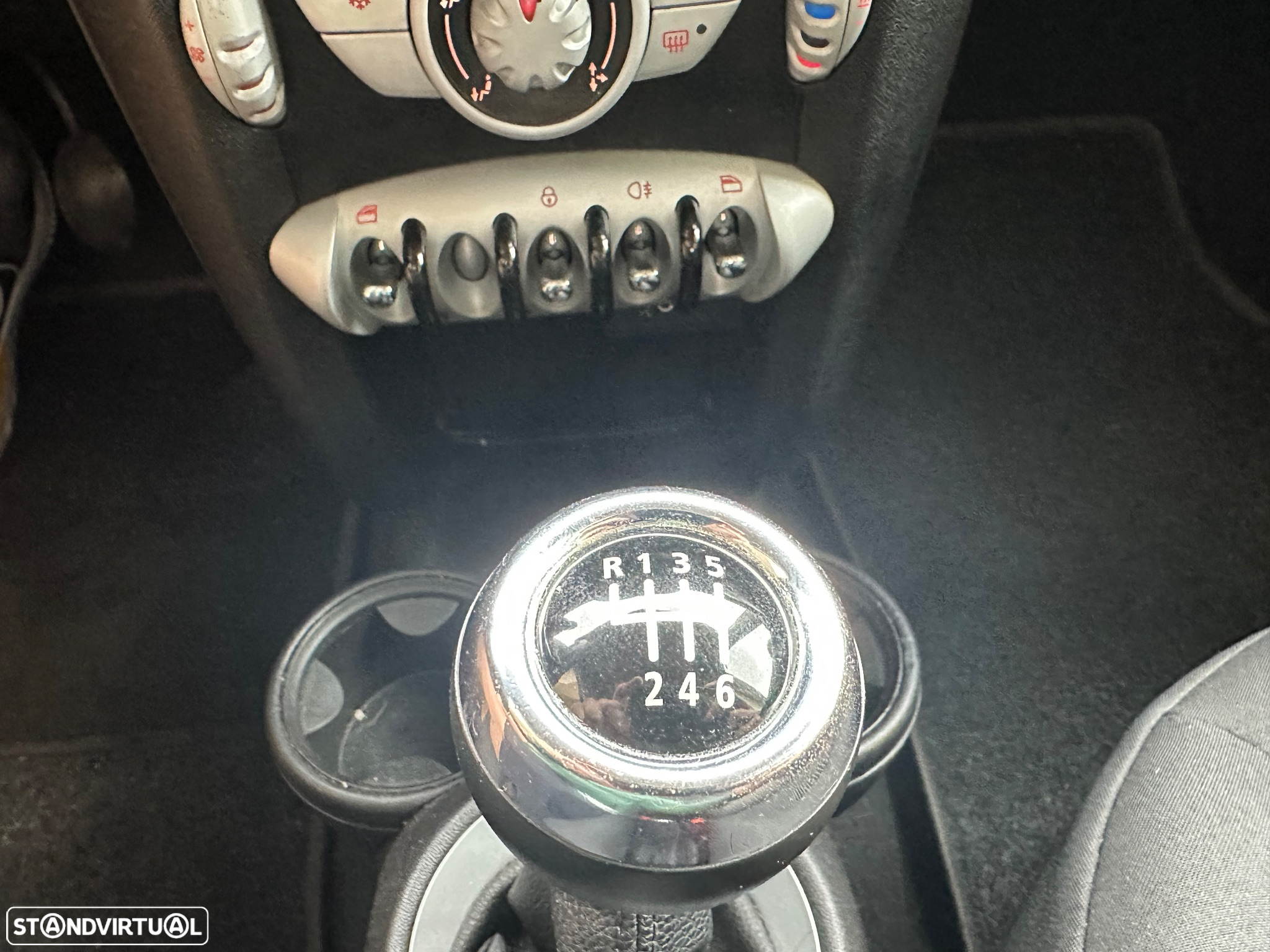 MINI 3 Portas Cooper D - 12