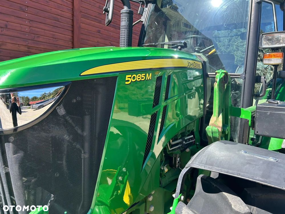 John Deere 5085M - 6