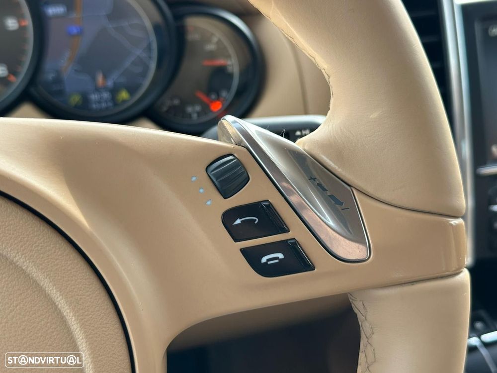 Porsche Cayenne 3.0 V6 - 23
