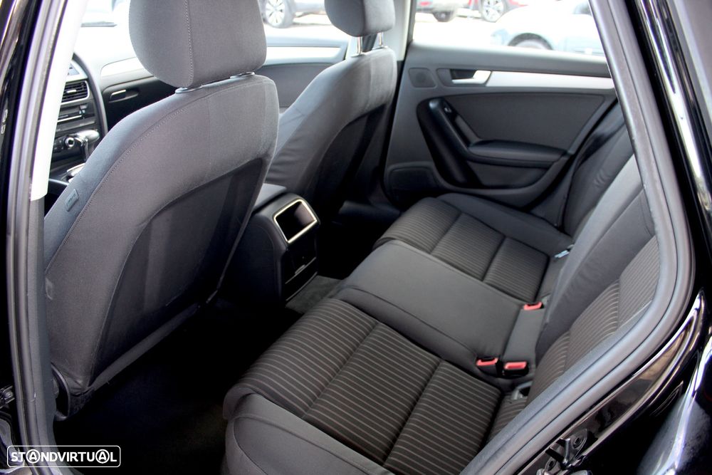 Audi A4 Avant 2.0 TDI DPF multitronic Ambiente - 8