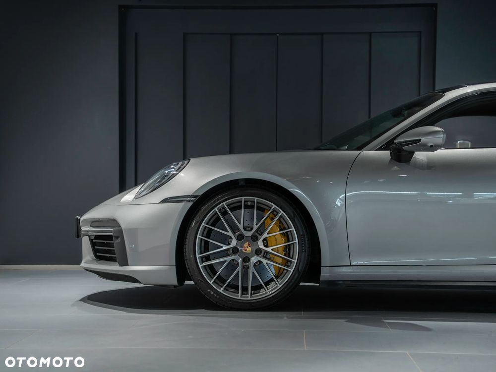 Porsche 911 Turbo S - 9