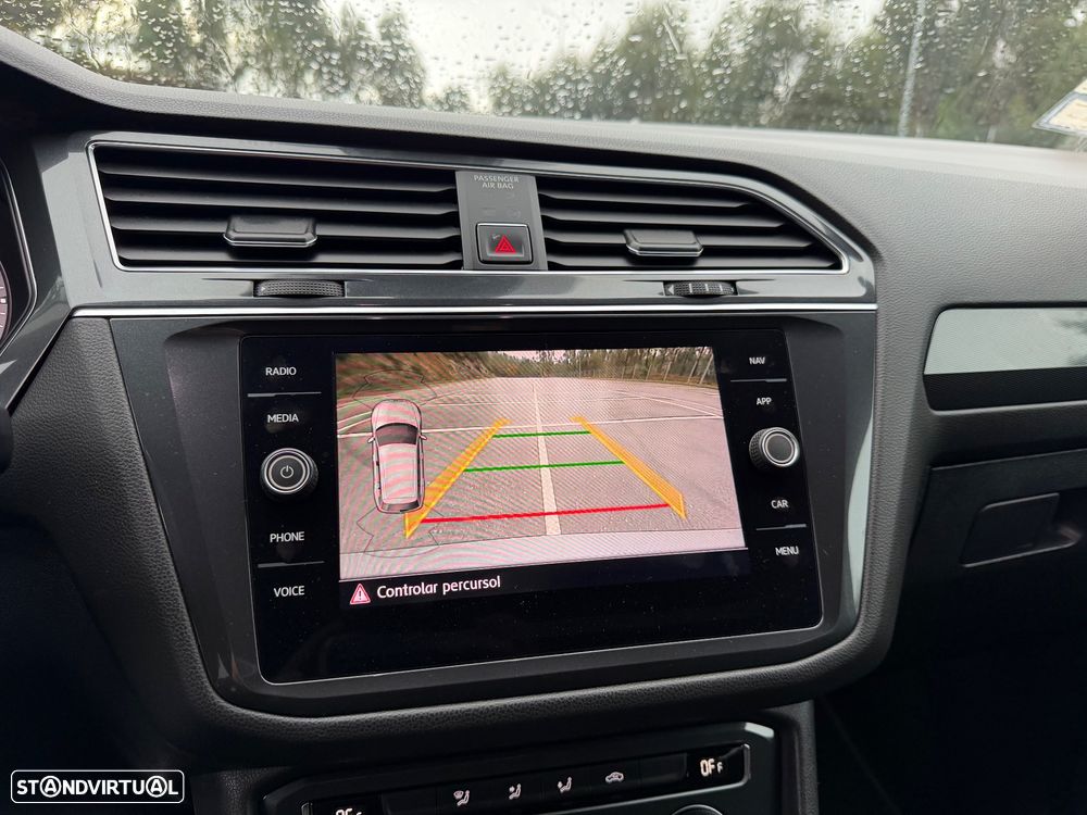 VW Tiguan Allspace 2.0 TDI Highline DSG - 49