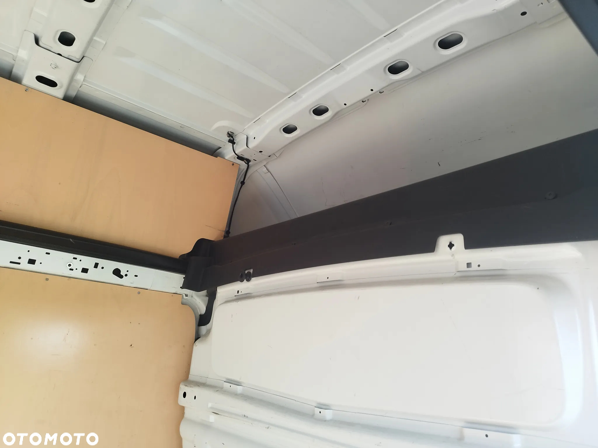 Renault Trafic - 12