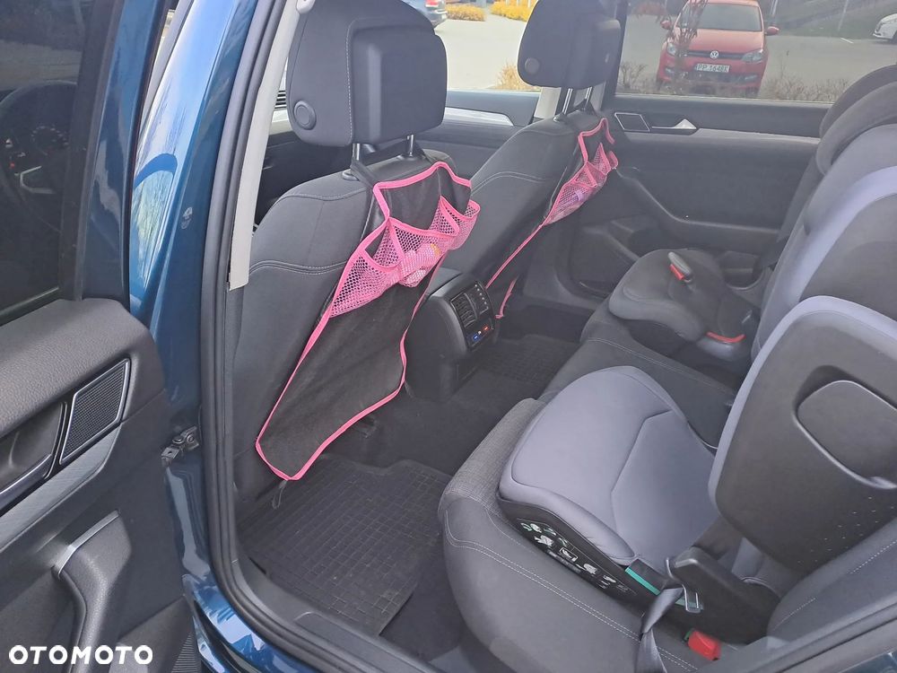 Volkswagen Passat Variant 2.0 TDI SCR DSG 4Motion Business - 13