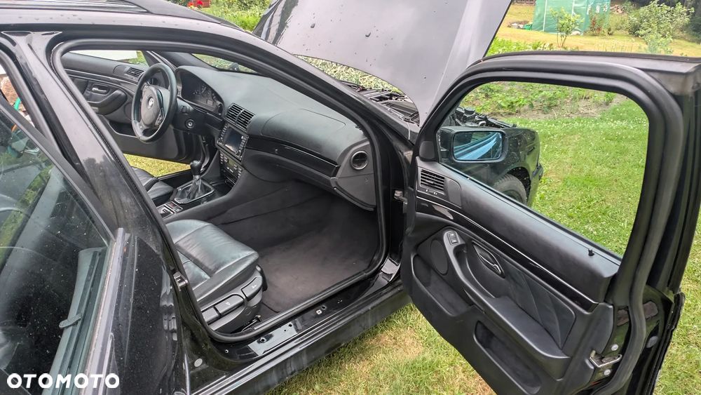 BMW Seria 5 523i - 12