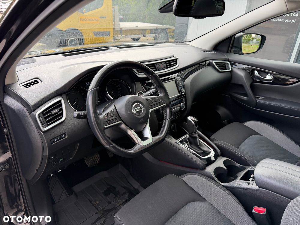 Nissan Qashqai 1.3 DIG-T N-Connecta DCT - 15