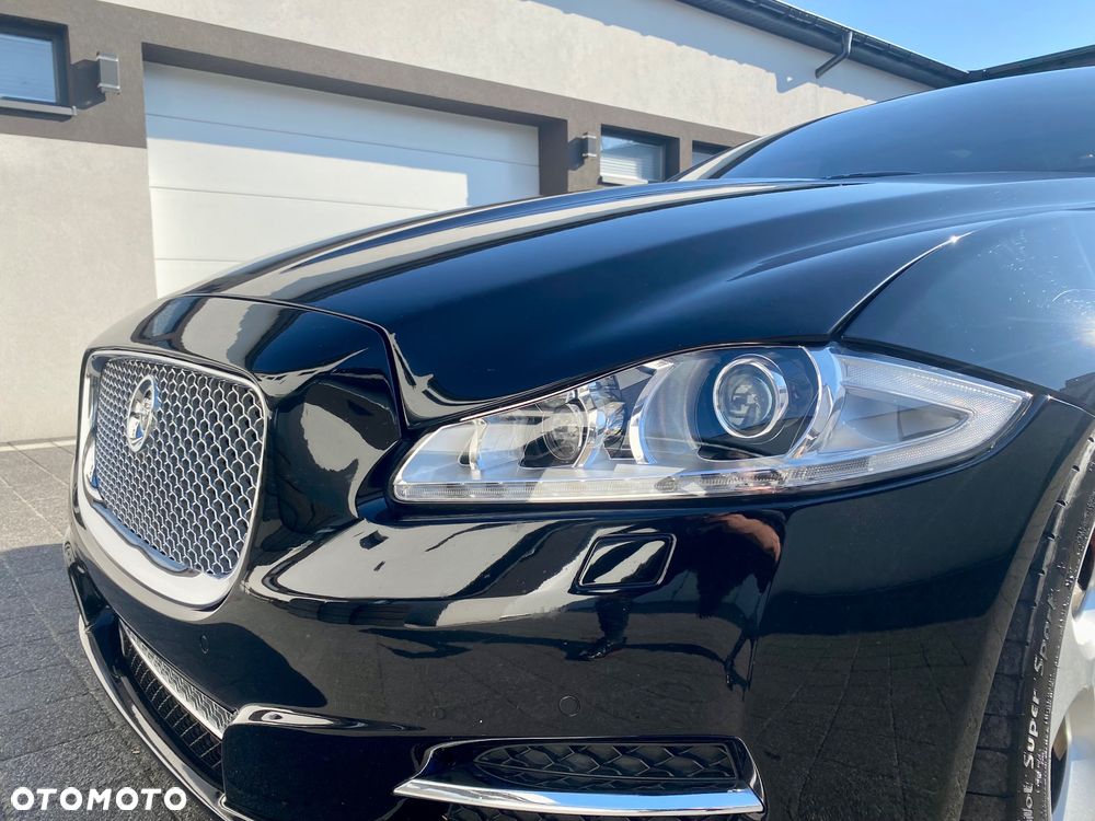 Jaguar XJ 3.0 T LWB AWD Portfolio - 15